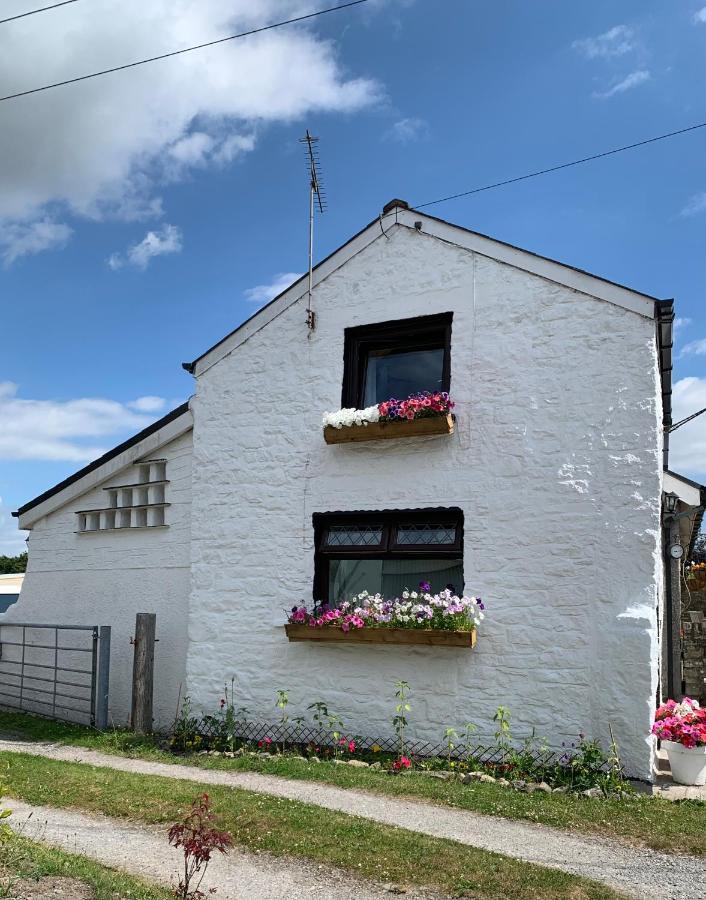Old Nursery Coity Екстер'єр фото